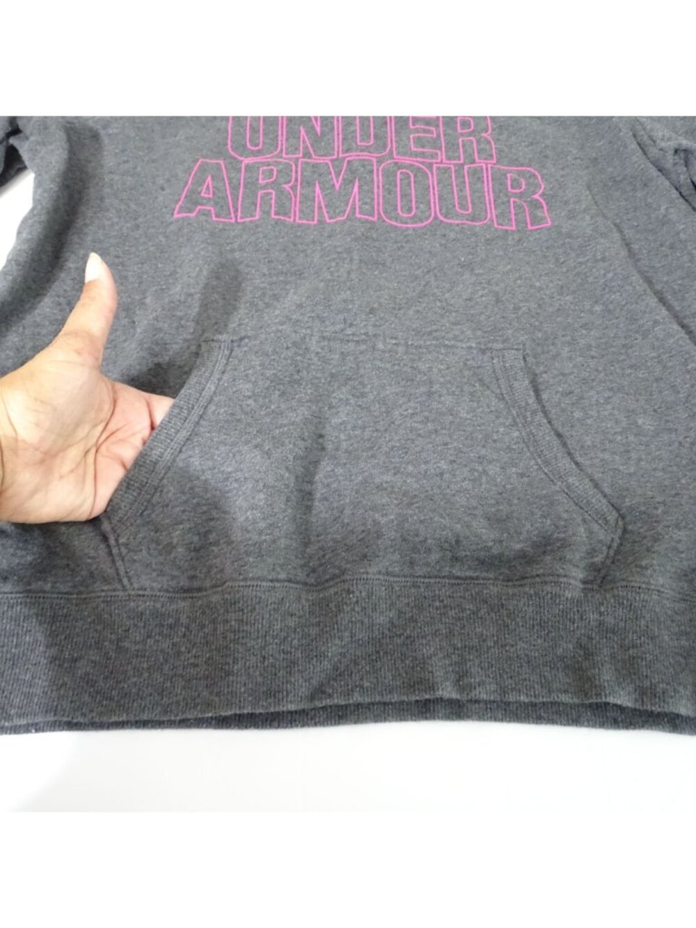 Under Armour Hoodie Pullover Sweatshirt Size M Gray Fleece Streetwear Athleisure - Picture 4 of 9